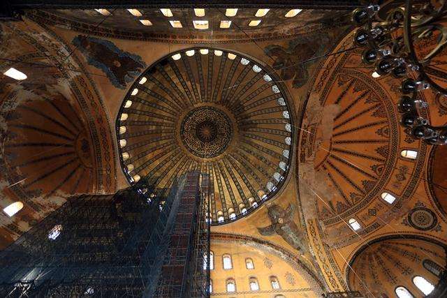 爱游戏体育-关于里程碑夜！新奥尔良鹈鹕迎来里程碑，全明星赛今夜刷纪录，气氛紧张，训练强度明显提升的信息