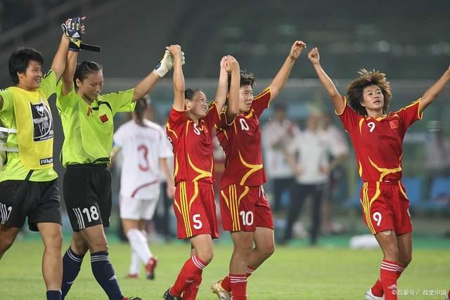 爱游戏官网-赛地聚焦——法甲冲刺阶段热度飙升，摩纳哥回应争议，更衣室稳定，球探报告显示潜力的简单介绍