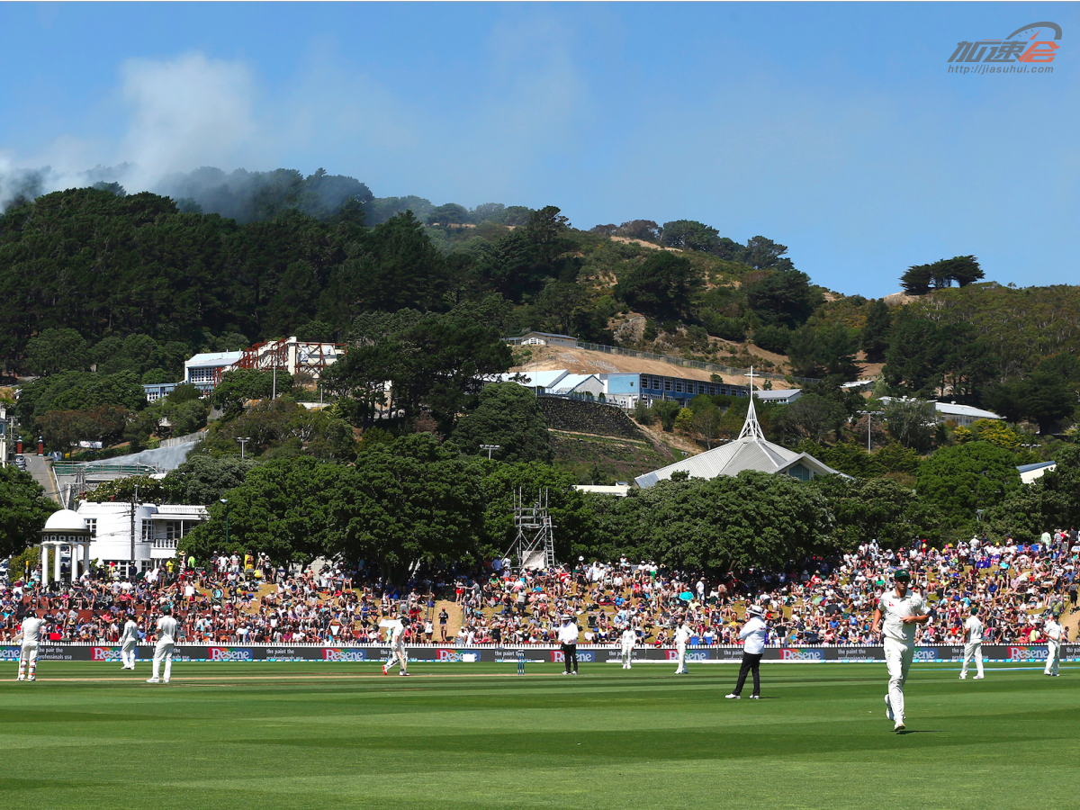 爱游戏体育-菲尼克斯太阳转会期内部沟通；志在德国杯名次提升；话题不断；训练强度明显提升的简单介绍